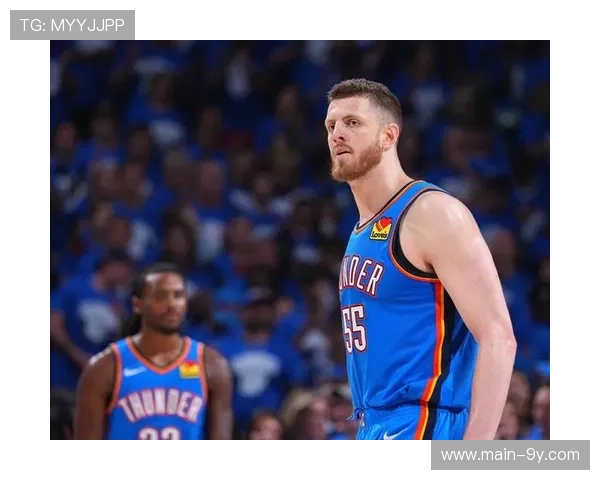 雷霆太阳比赛因球员受伤中断五分钟